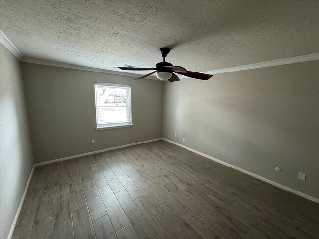 Building Photo - 11821 Westmere Dr