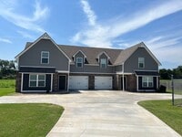 Building Photo - COX-NORTHRIDGE DRIVE TOWNHOMES
