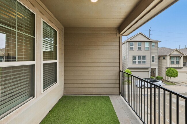 Building Photo - 3104 Roseland Terrace Ln