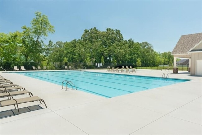 Building Photo - Gorgeous 4BR/2.5BA home in Three Rivers, triple Rockvale schools, neighborhood pool!