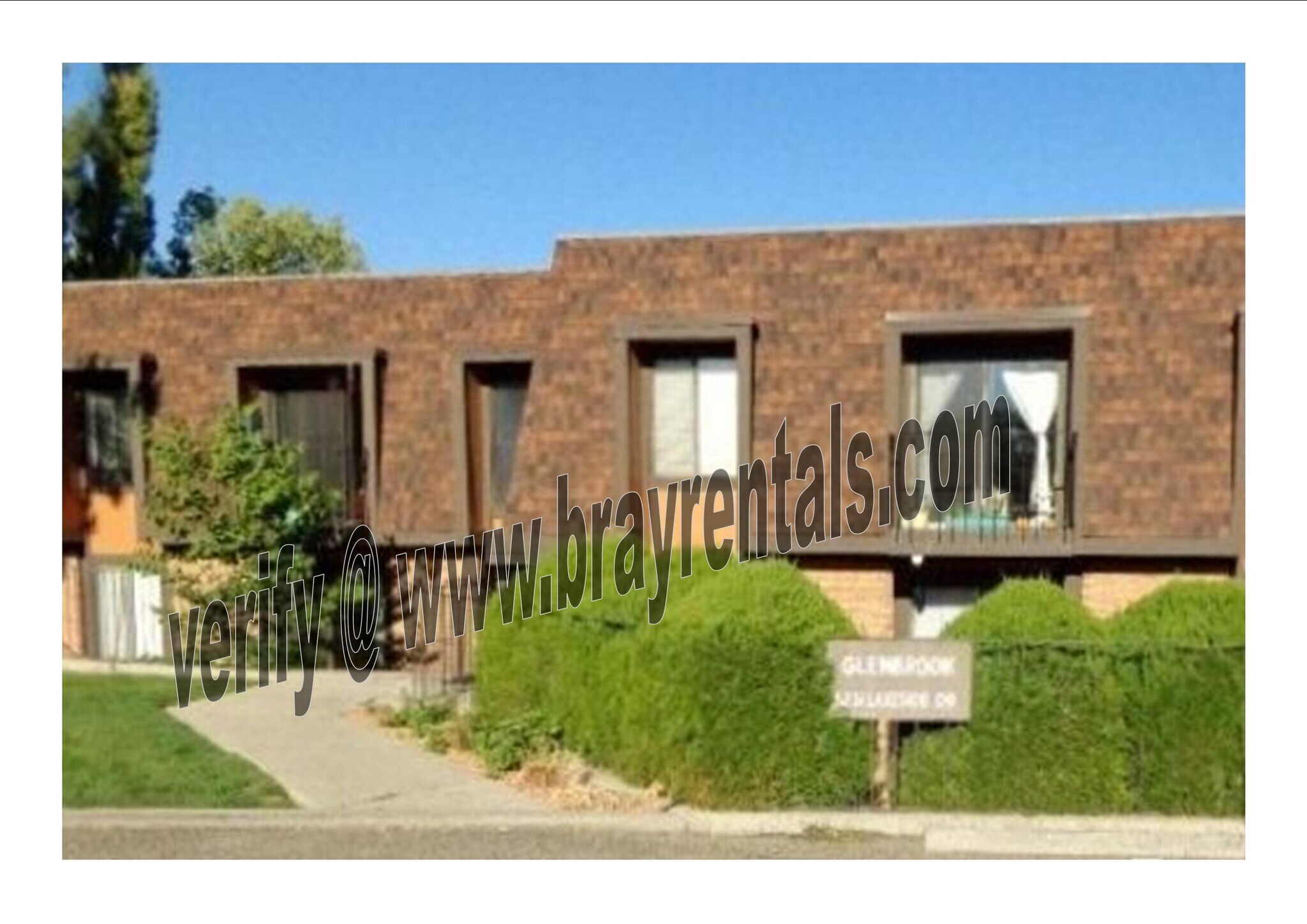 Building Photo - 3231 Lakeside Dr