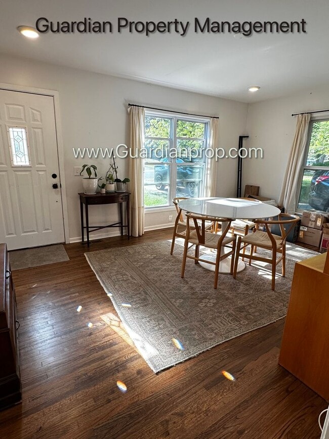 Building Photo - St Louis Park Renovated Single Family Home...