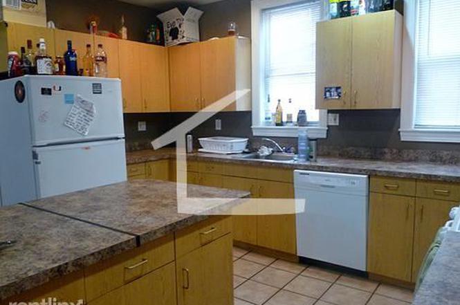 Building Photo - 15 Farrington Ave