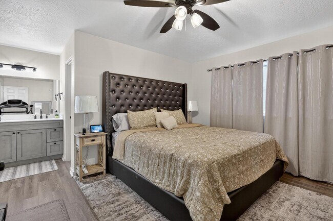 Building Photo - 9514 Marblemount Dr