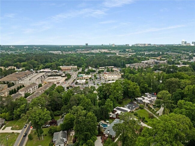 Building Photo - 994 Citadel Dr NE