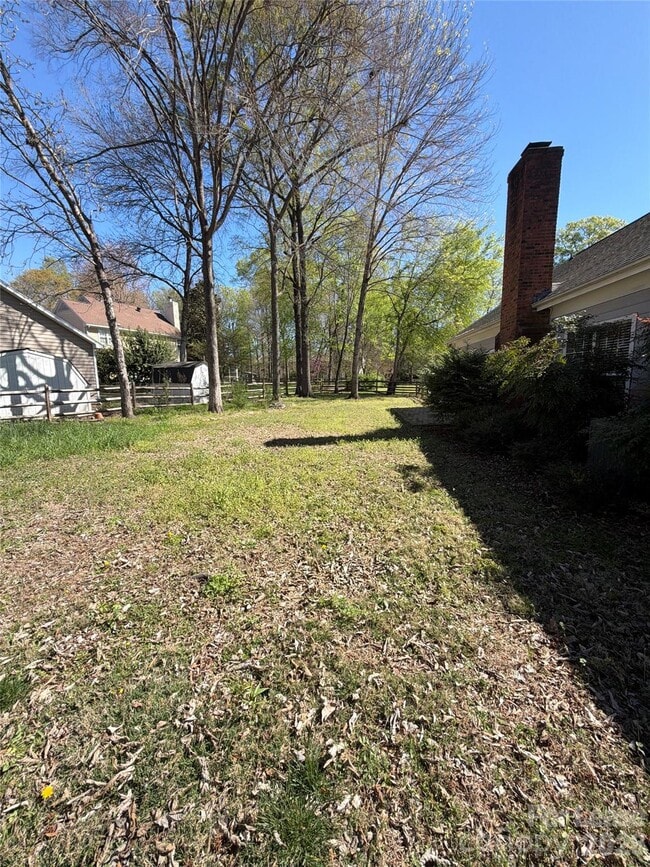 Building Photo - 8539 Albury Walk Ln