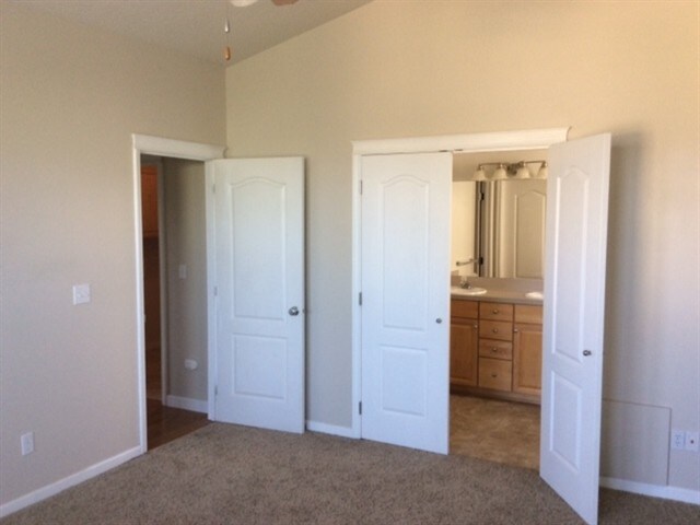 Building Photo - 979 Burley Hill Dr NW