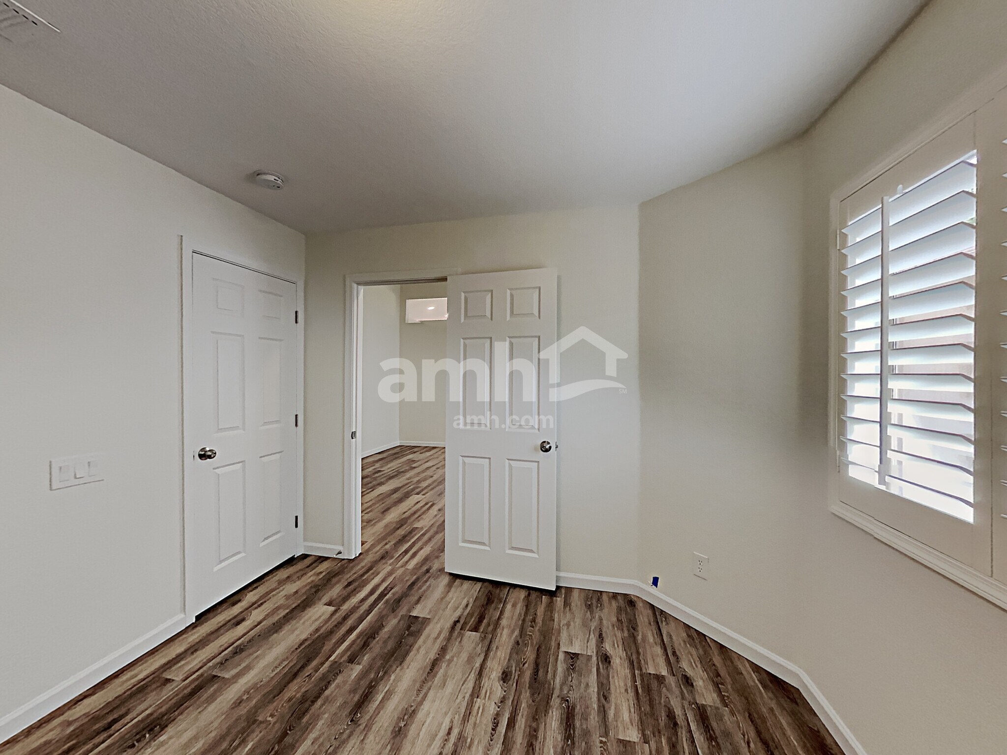 Building Photo - 4722 E Silverwood Dr