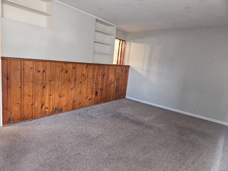 Building Photo - 906 Las Vegas Dr