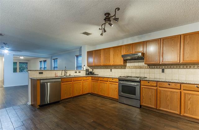 Building Photo - 13808 Canyon Ranch Rd