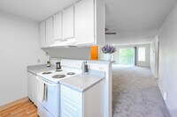 Building Photo - Southwood Apartments