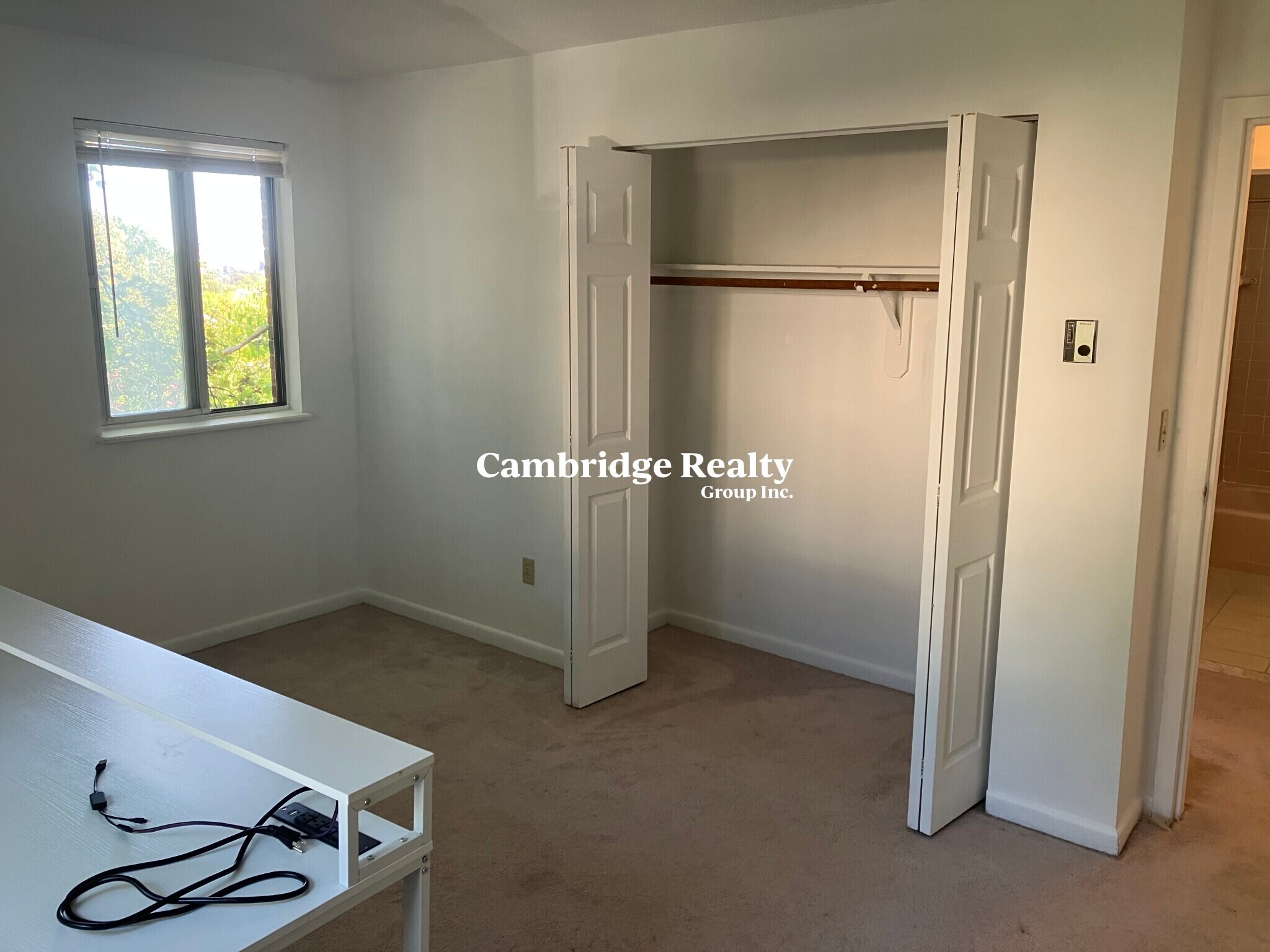 Building Photo - 42 Belmont St