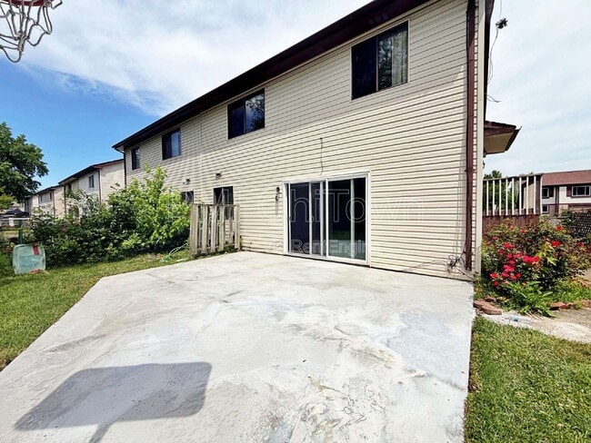 Building Photo - 1831 Nautilus Ln
