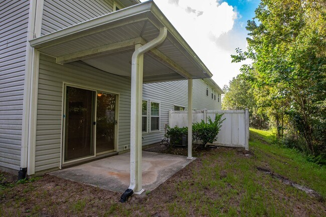 Building Photo - 1777 Biscayne Bay Cir