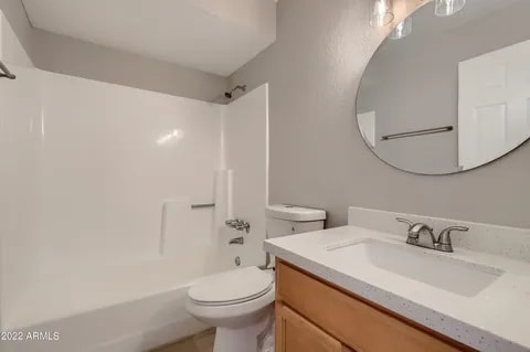 Building Photo - 4828 W Orangewood Ave