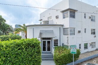 Building Photo - 420 78th St