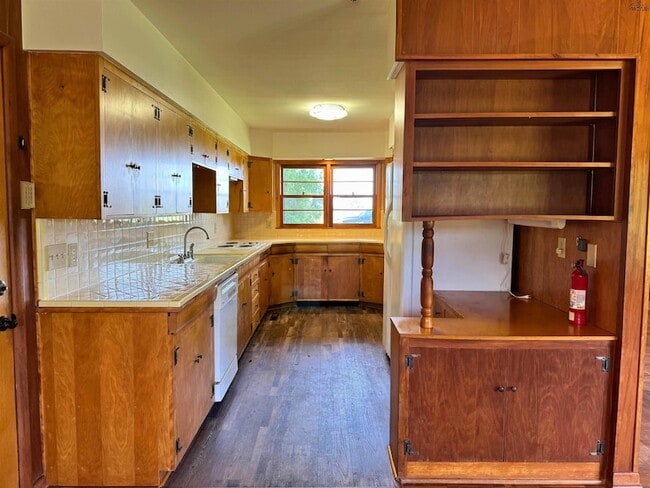 Building Photo - 4115 Rivercrest Dr