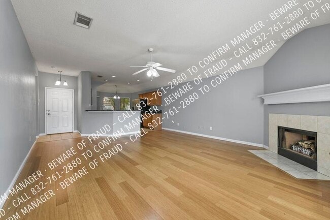 Building Photo - 9940 Queens Rd