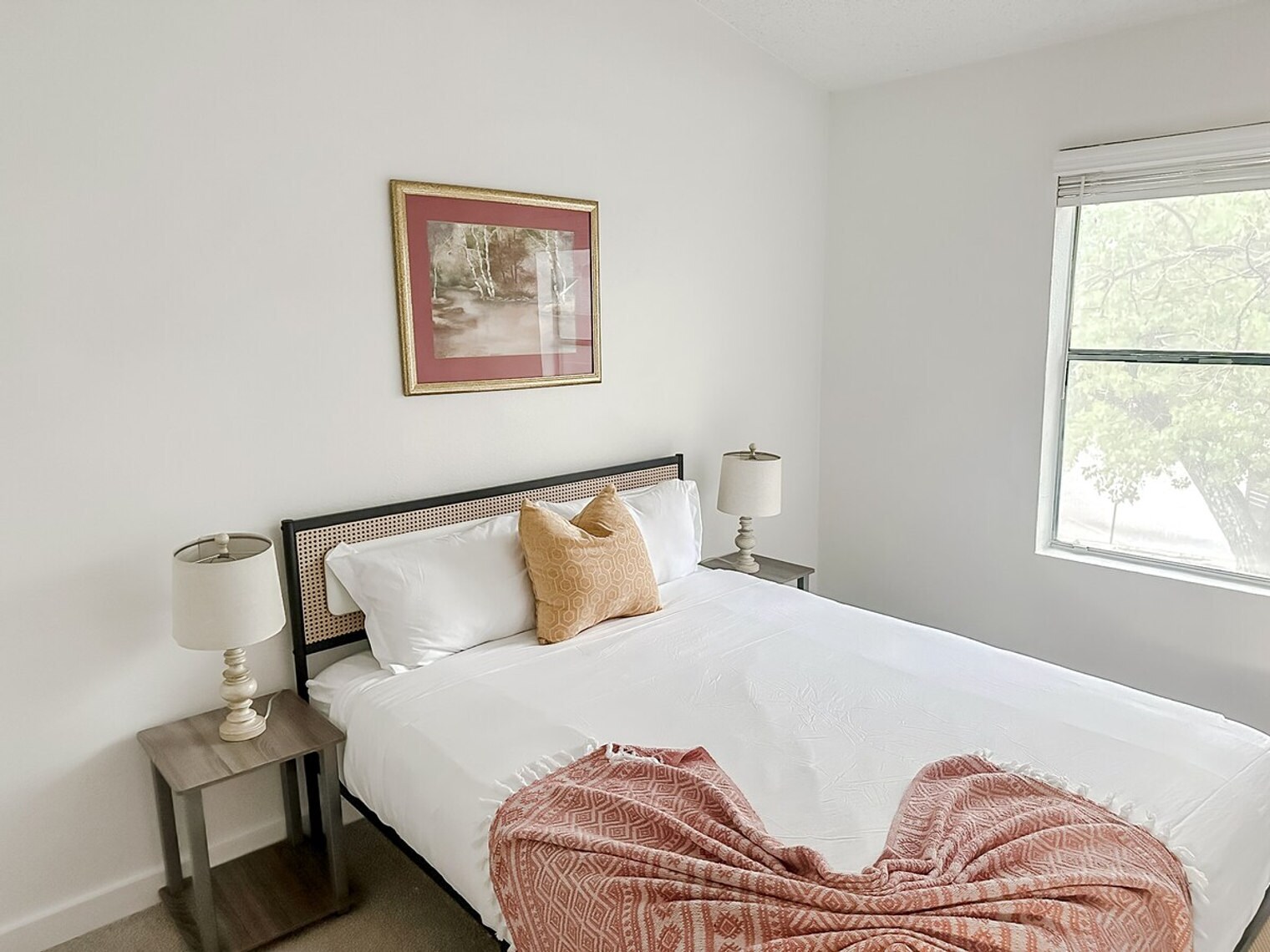 Building Photo - 1071 Clayton Ln