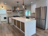 Building Photo - 380 Mira Loma Pl