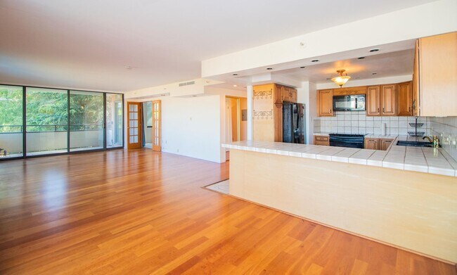 Building Photo - 101 Lombard St