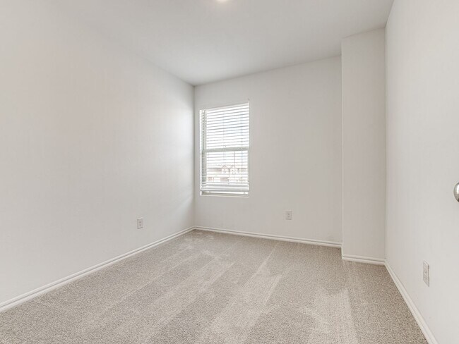 Building Photo - FREE AUGUST RENT + Brand New Home + Edmond...