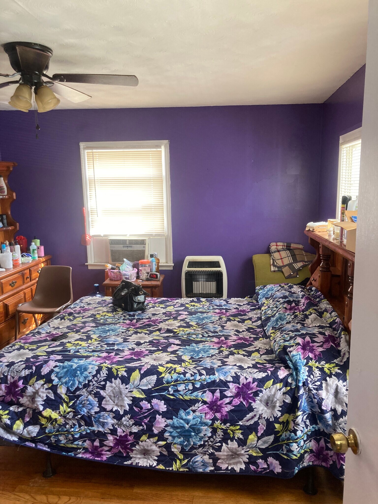 Building Photo - 361 Spikes St