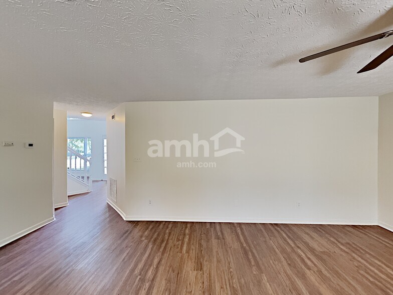 Building Photo - 555 Fosters Mill Ln NW