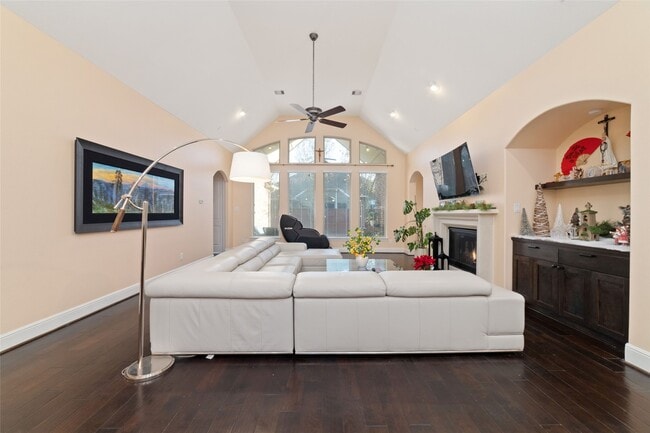 Building Photo - 17411 Aberdeenshire Dr