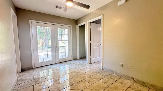 Building Photo - 708 Meadowcreek Ct