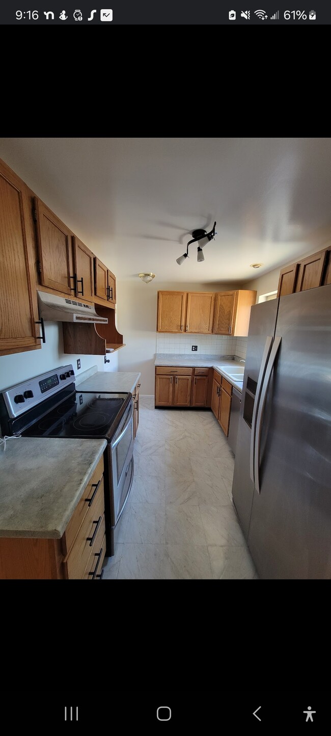 Kitchen - 2845 S Hudson St