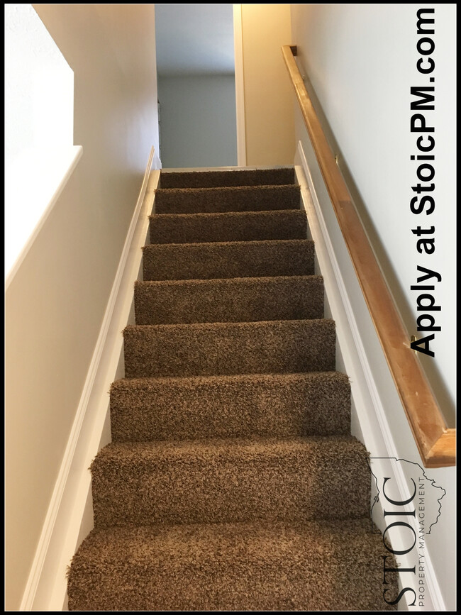 Building Photo - 2810 Raphael Dr