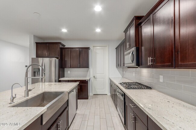 Building Photo - 4512 Suncup Dr