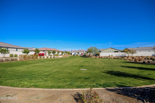 Building Photo - 11353 N Luckenbach St