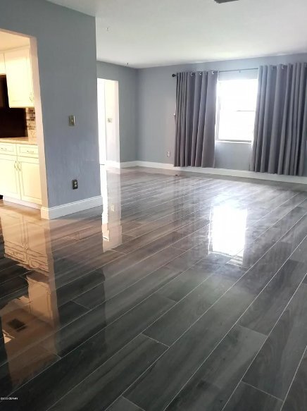 Building Photo - 839 Chickadee Dr