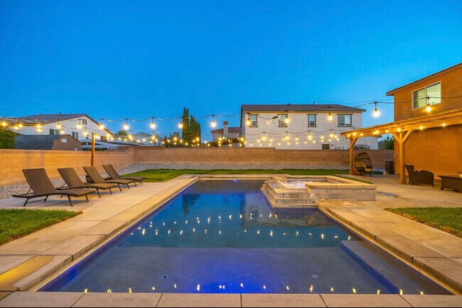 Building Photo - 44112 Sierra Vista Dr