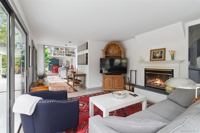 Building Photo - 49 Twin Lakes Rd