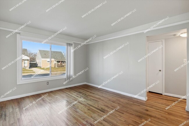 Building Photo - Charming 3-bedroom home on Lauren Ave. in ...