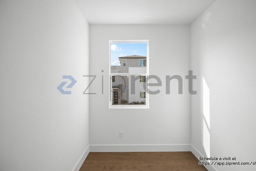 Building Photo - 3102 Seashell Ter