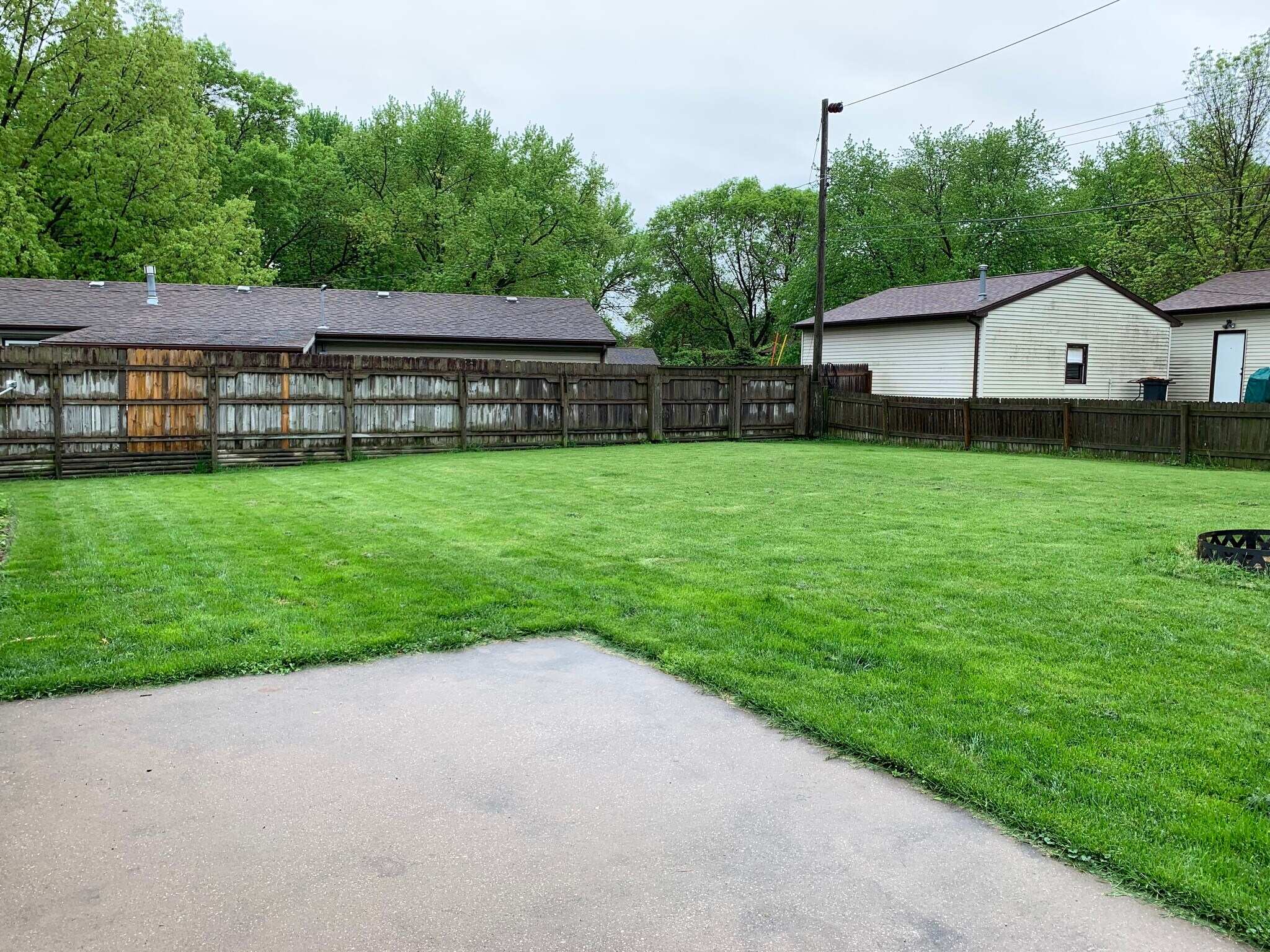 Building Photo - 2125 Hollywood Blvd