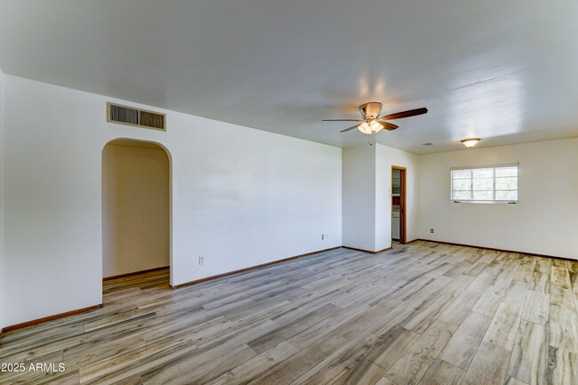 Building Photo - 4201 E Avalon Dr