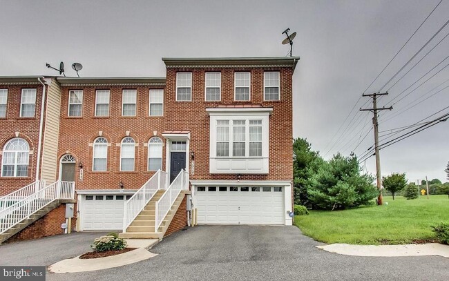 Building Photo - 3928 Bryant Park Cir