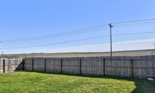 Building Photo - 409 Teron Dr