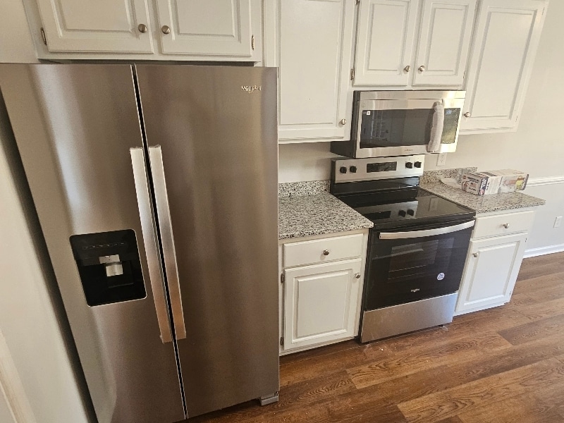 Building Photo - 507 Holly Ridge Ln