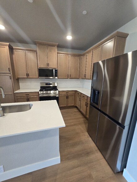 Building Photo - 4829 Autumn Leaf Dr