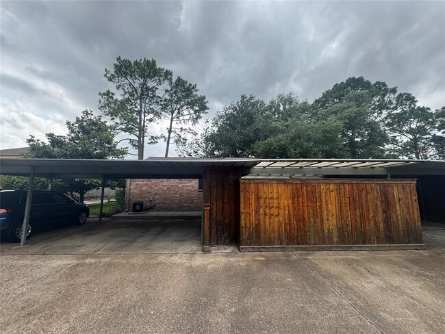 Building Photo - 8801 Hammerly Blvd