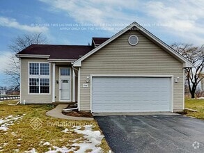 Building Photo - 4798 W Lilac Ave