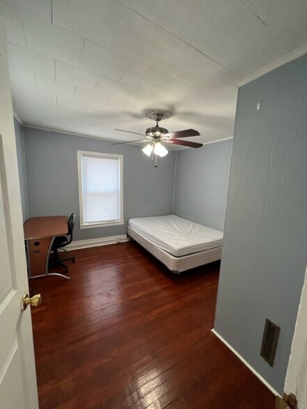 Building Photo - 309 Columbus Ave