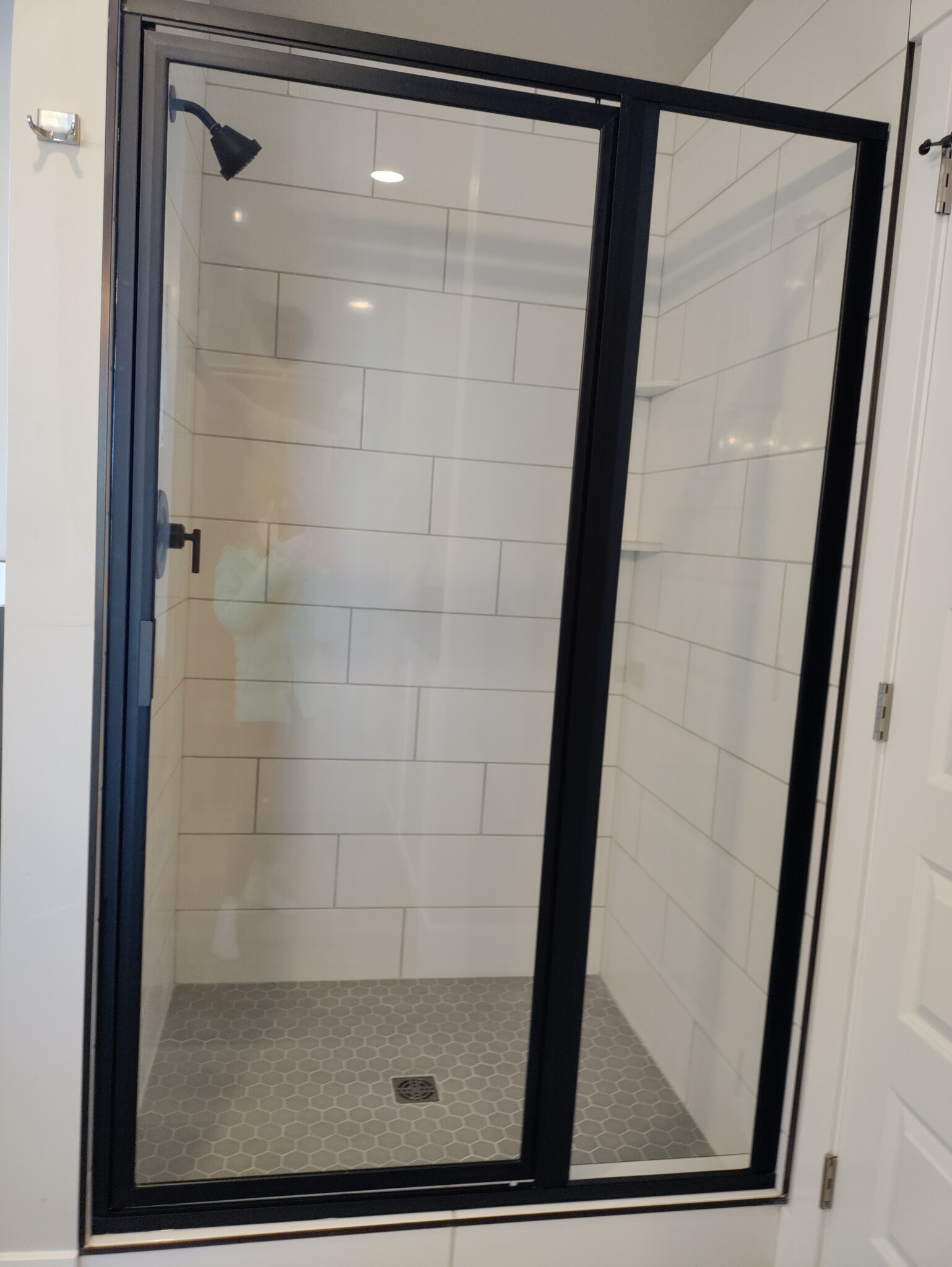 Master Shower - 2897 Sunburst Dr