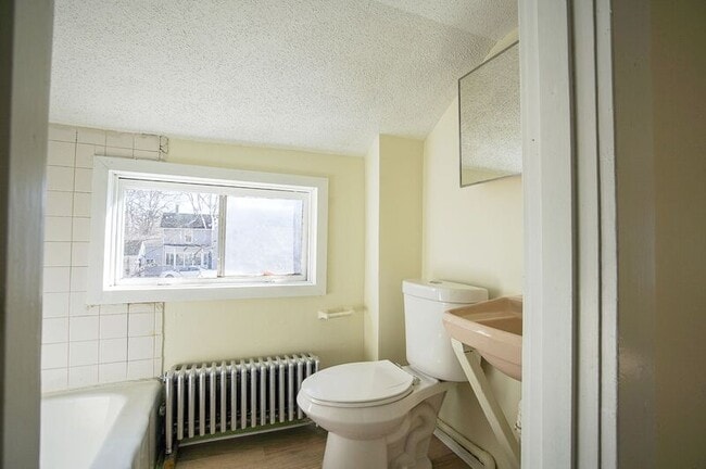 Building Photo - 8 Beaudoin Ct